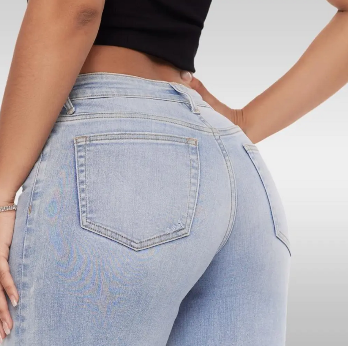 Die Jeans mit dem viralen Push-up-Effekt